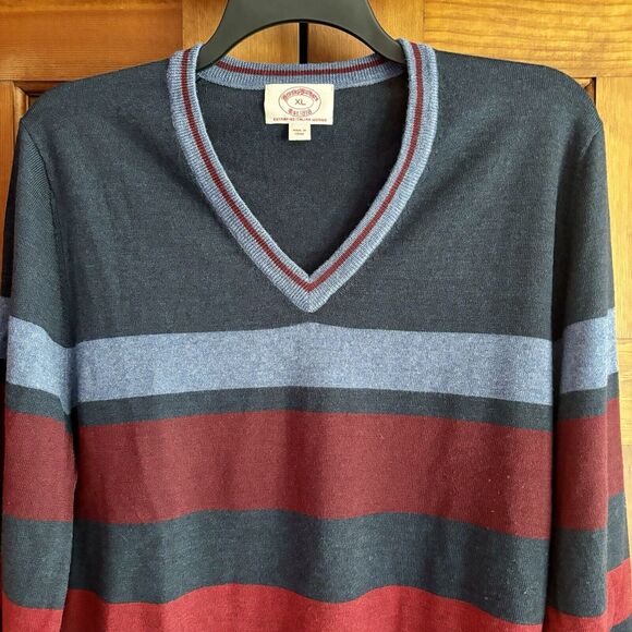 Brooks Brothers Extrafine Italian Merino Wool Sweater Men's Size XL Blue Red - Picture 2 of 9